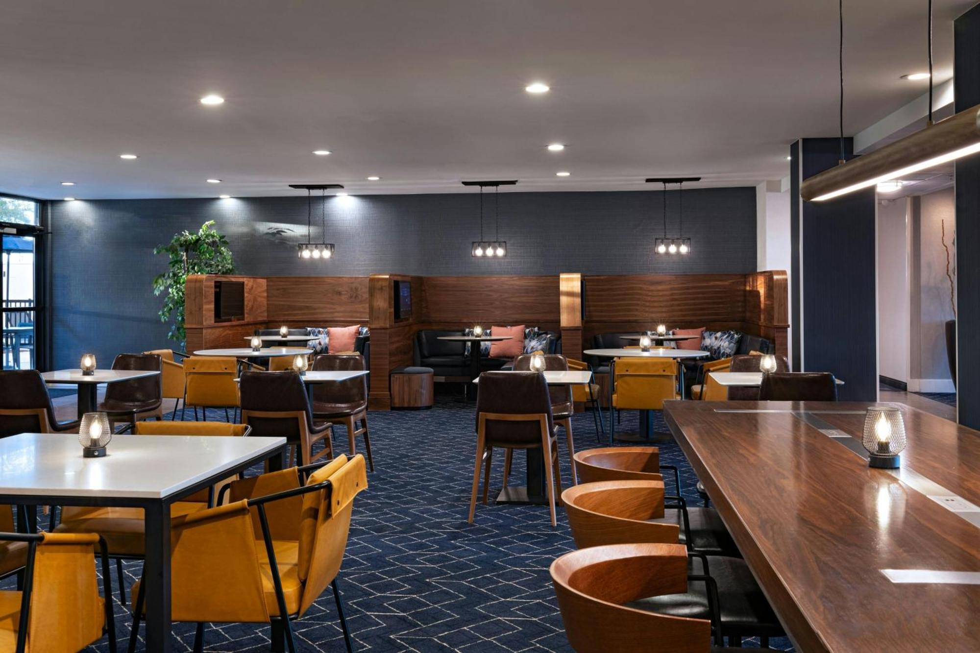 คอร์ทยาร์ด ลาเรโด Hotel ภายนอก รูปภาพ