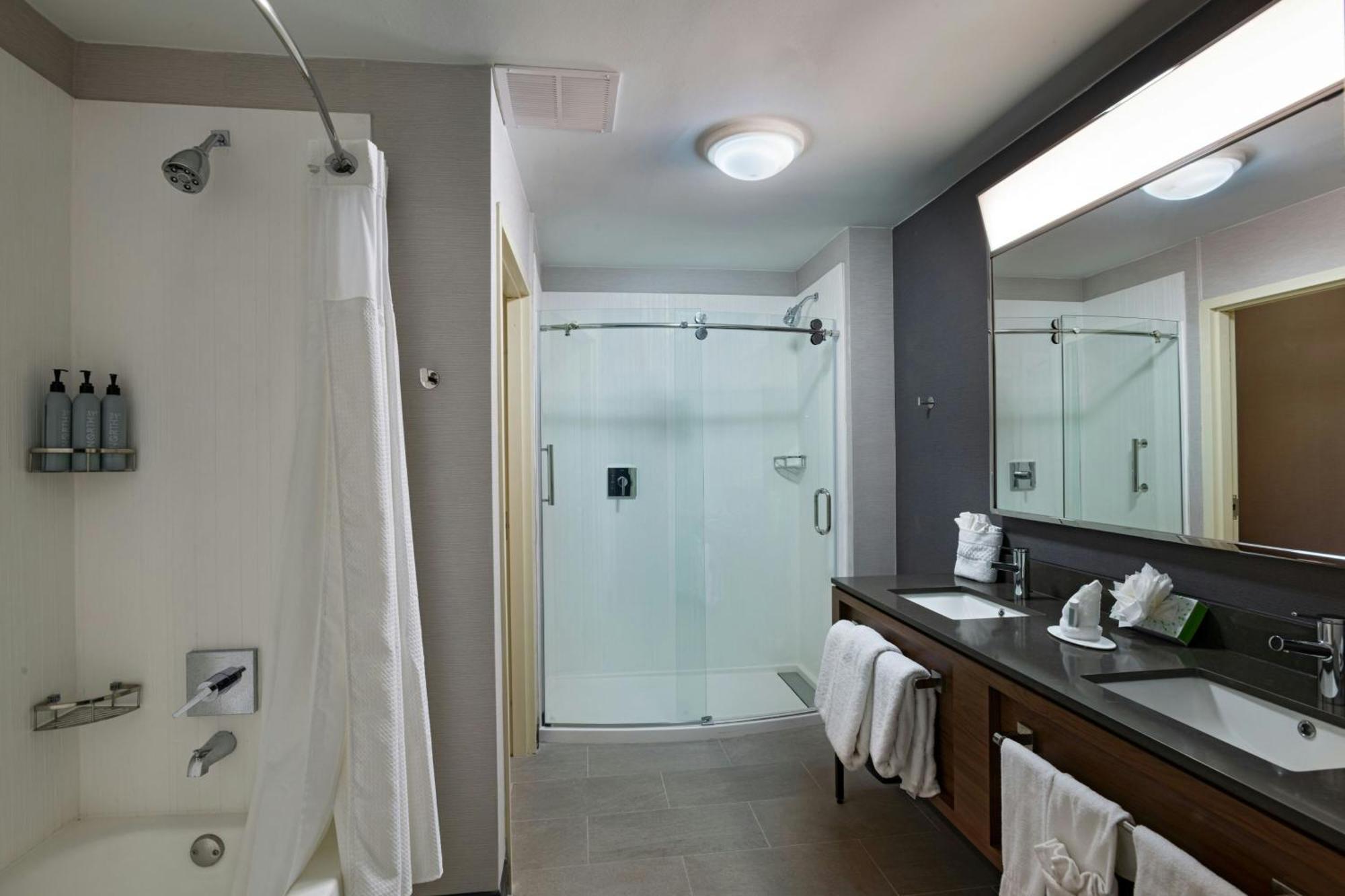 คอร์ทยาร์ด ลาเรโด Hotel ภายนอก รูปภาพ