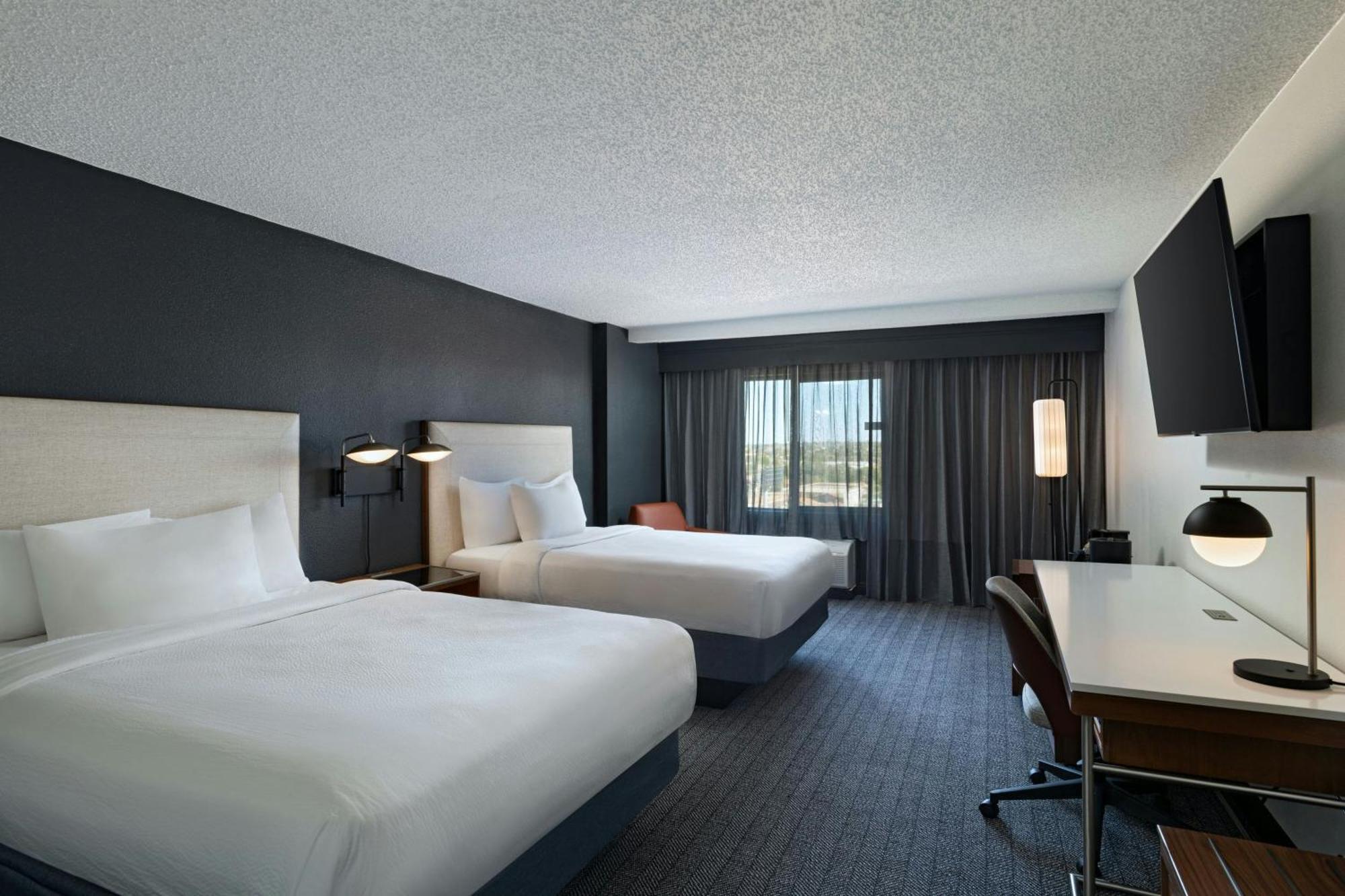 คอร์ทยาร์ด ลาเรโด Hotel ภายนอก รูปภาพ
