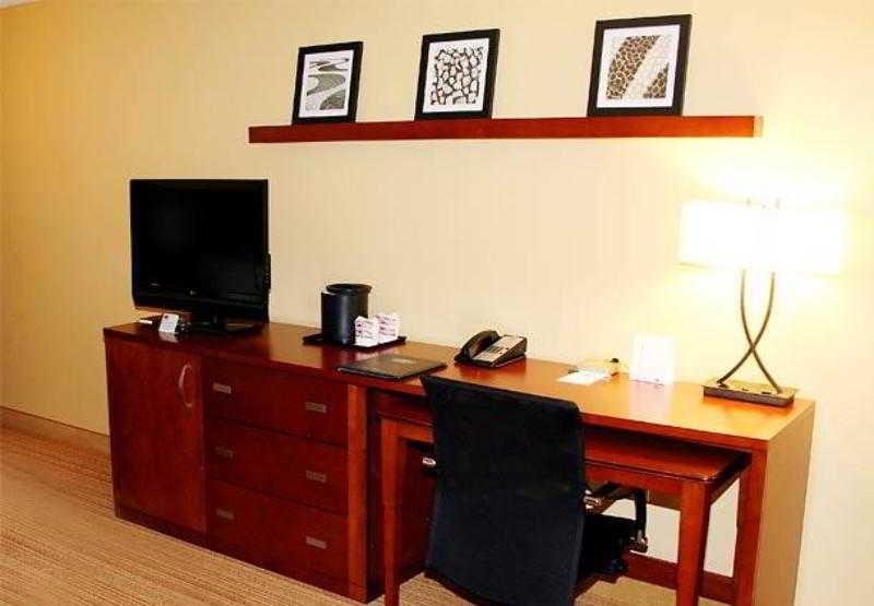คอร์ทยาร์ด ลาเรโด Hotel ภายนอก รูปภาพ
